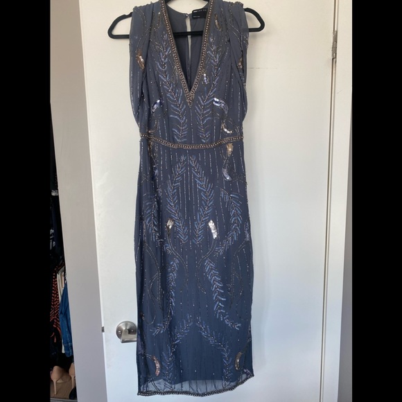 PERFECT COCKTAIL DRESS. WORN ONCE. SIZE 2-4. - Picture 1 of 5